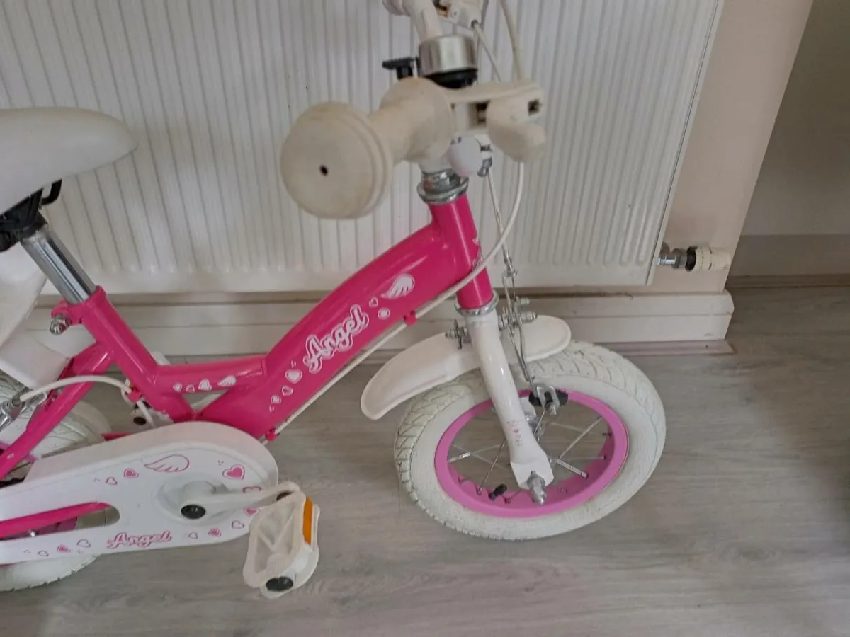 Kids angel bike size 12 inch wheels. - Image 4