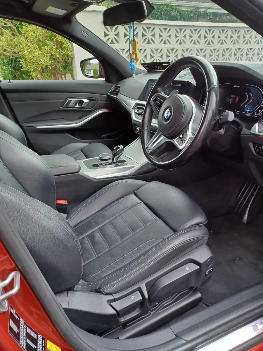 2021 BMW 330e M sport - Image 4