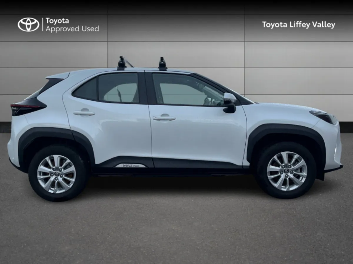 Toyota Yaris Cross YARIS CROSS LUNA - Image 3