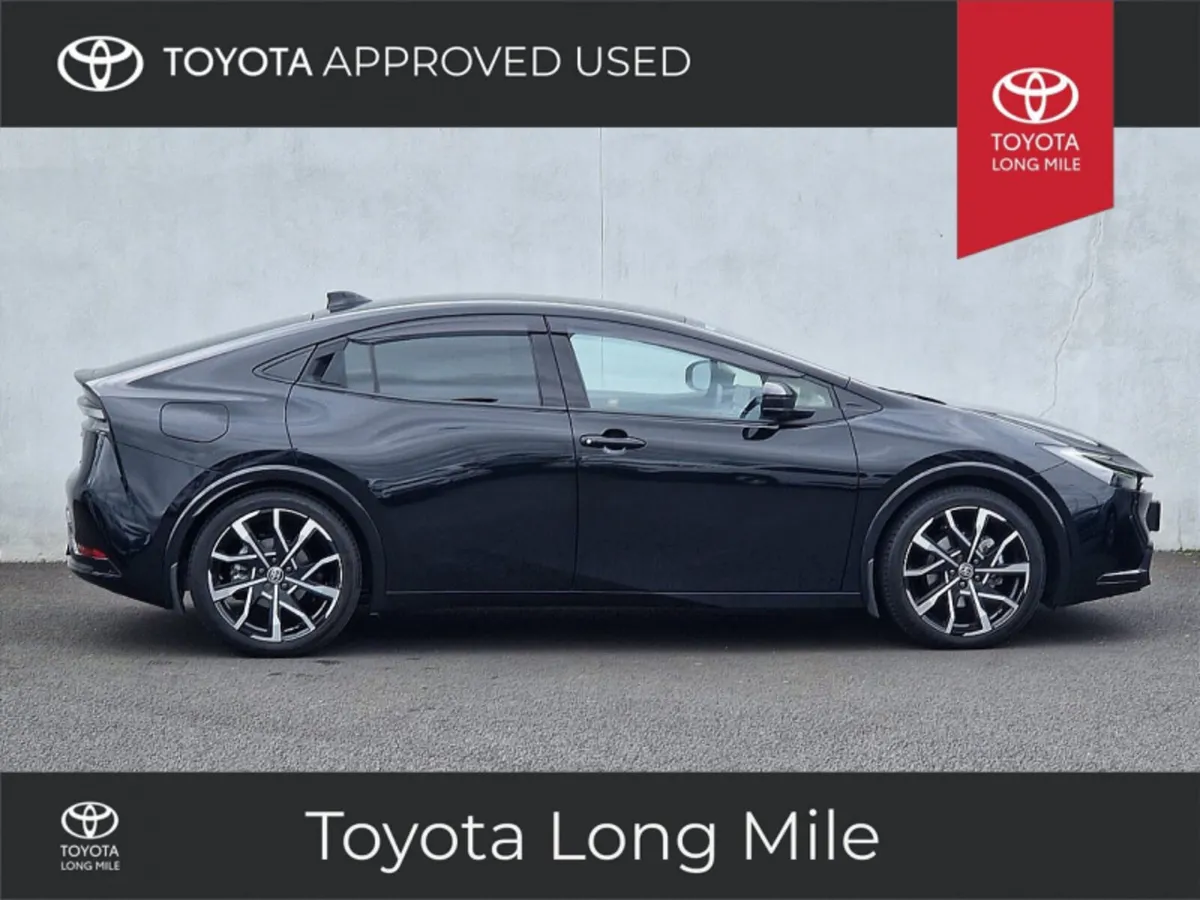 Toyota Prius 2.0 Plug-in Hybrid 4dr - Image 4