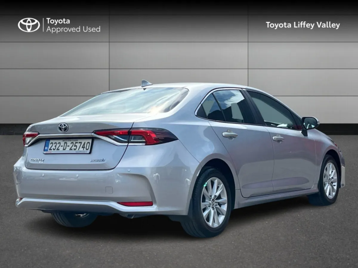 Toyota Corolla LUNA SALOON 4DR AUTO - Image 2