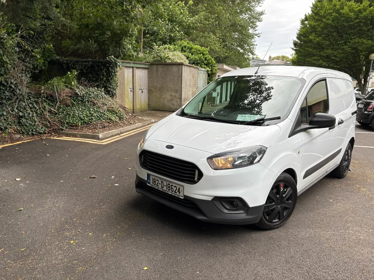Ford Transit 2018 DOE 12/25 Tax 02/26 NO VAT - Image 3