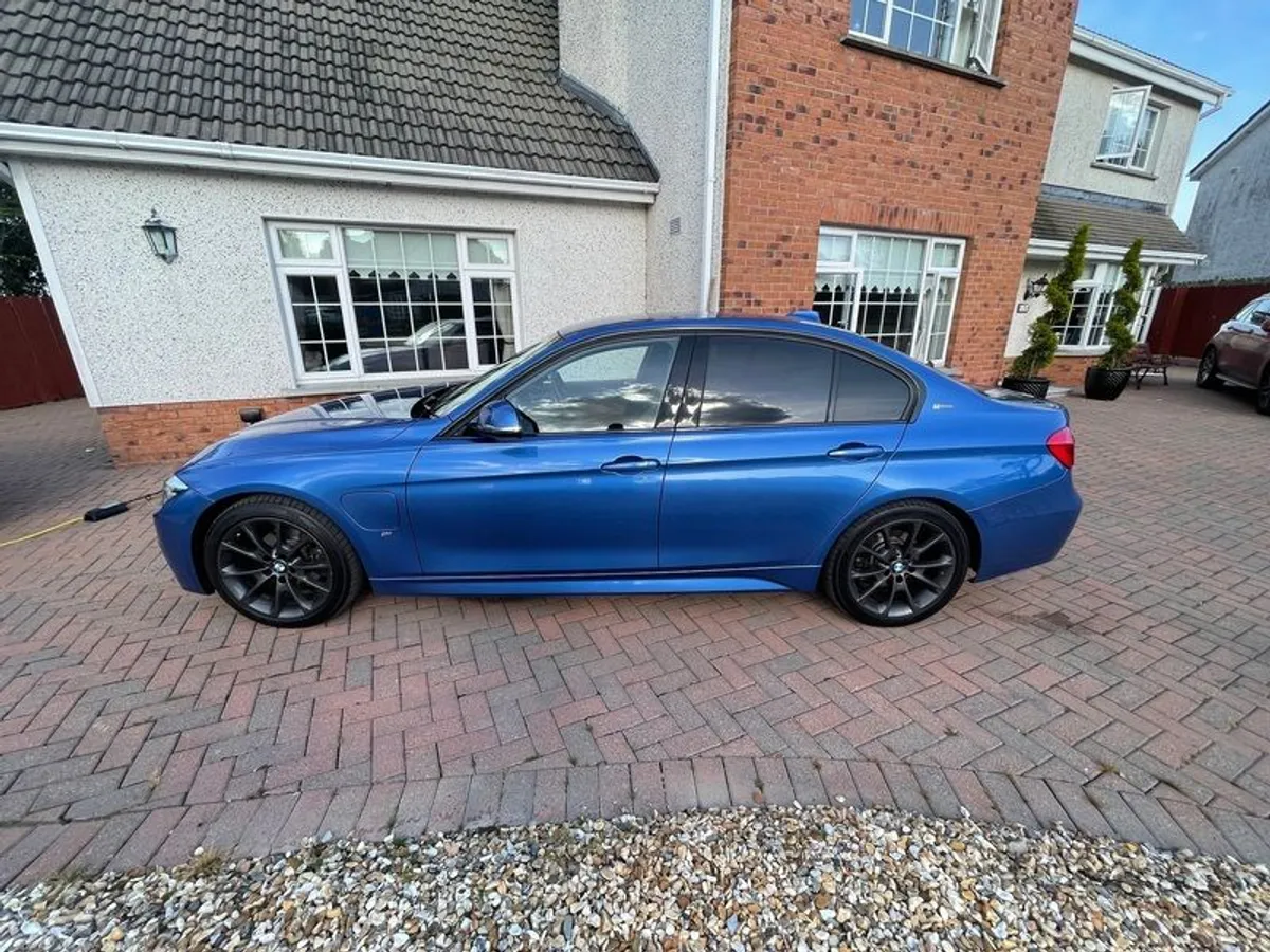 2018 Bmw 330e - Image 2
