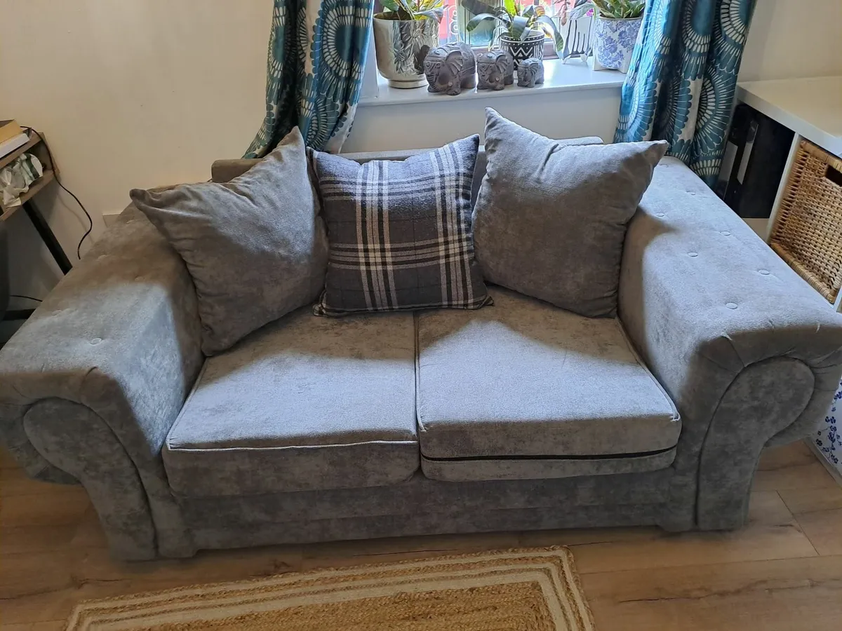 Sofa - Image 4