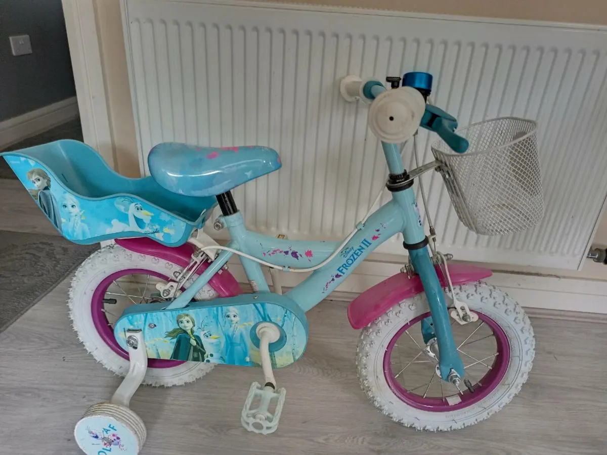 Kids frozen bike size 12 inch wheels. - Image 1