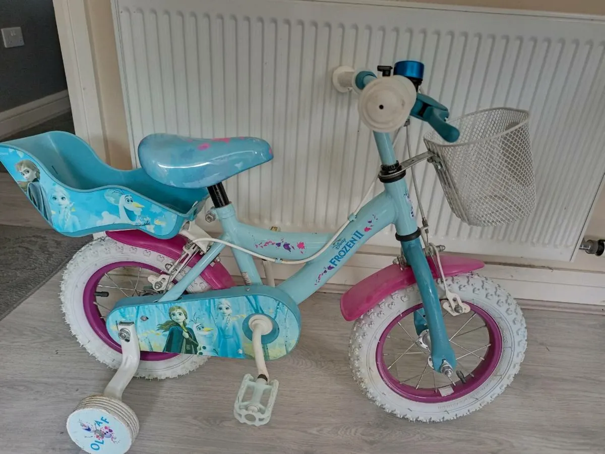 Kids frozen bike size 12 inch wheels. - Image 2
