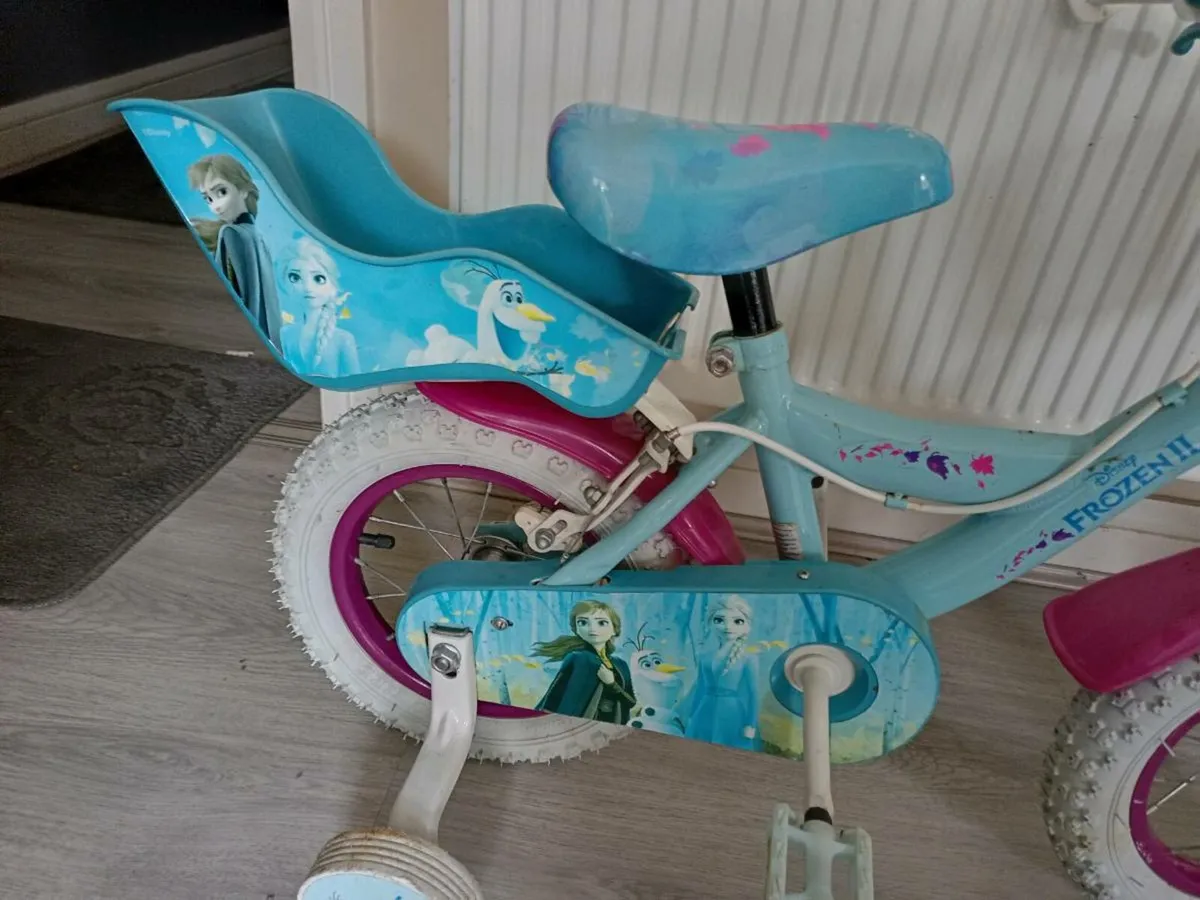 Kids frozen bike size 12 inch wheels. - Image 3
