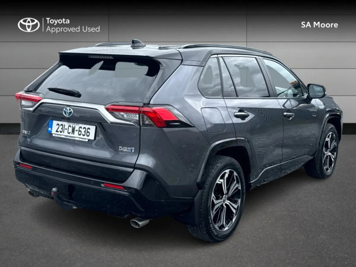 Toyota RAV4 PLUG-IN HYBRID SPORT - Image 2