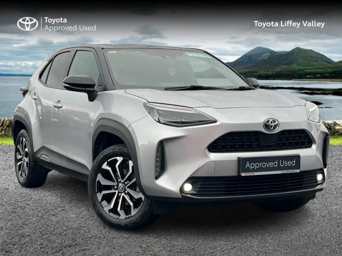 Toyota Yaris Cross YARIS CROSS LUNA SPORT BI-TONE - Image 1