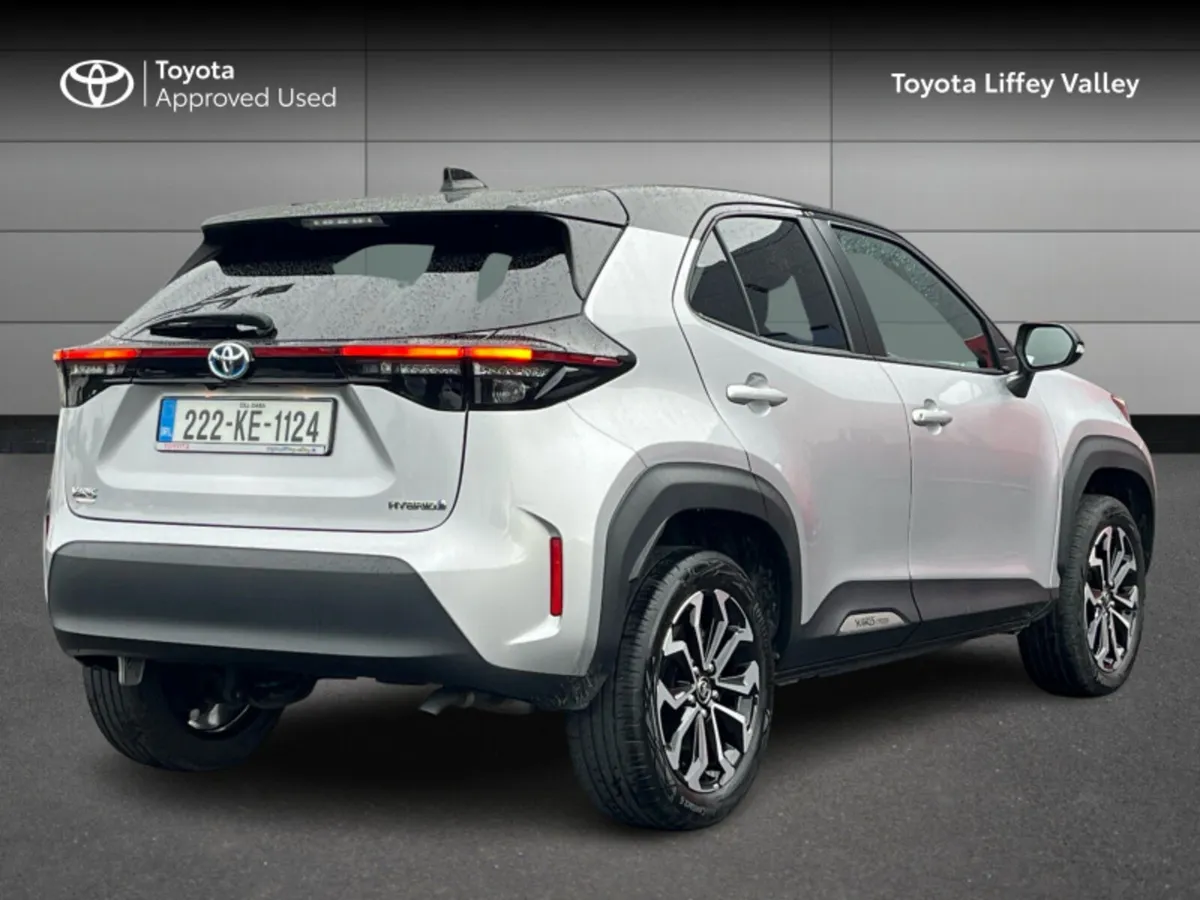 Toyota Yaris Cross YARIS CROSS LUNA SPORT BI-TONE - Image 2