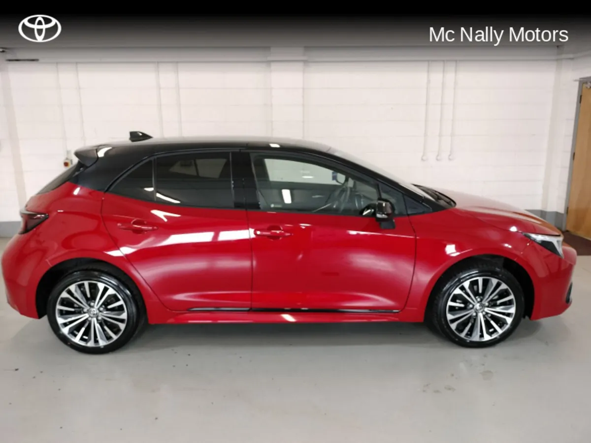 Toyota Corolla HB LUNA SPORT COLOUR PACK BLACK - Image 4