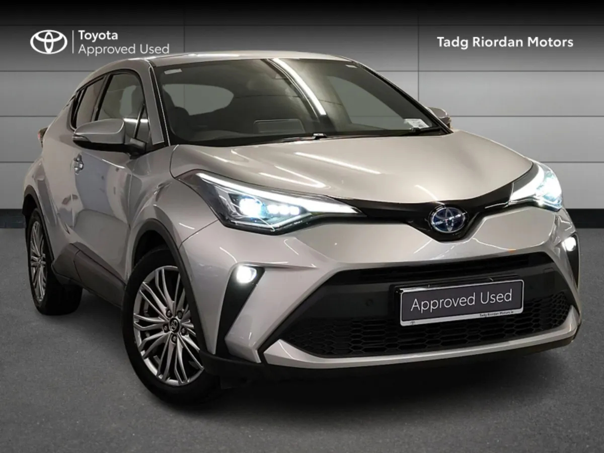 Toyota C-HR HYBRID SOL - Image 1
