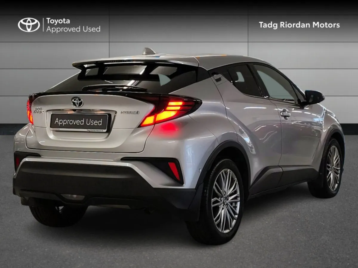 Toyota C-HR HYBRID SOL - Image 2