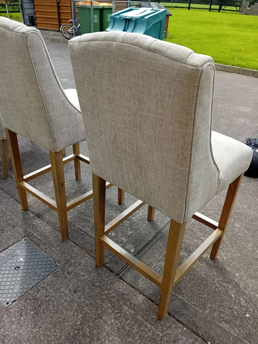 Kitchen chairs and counter stools - Image 2