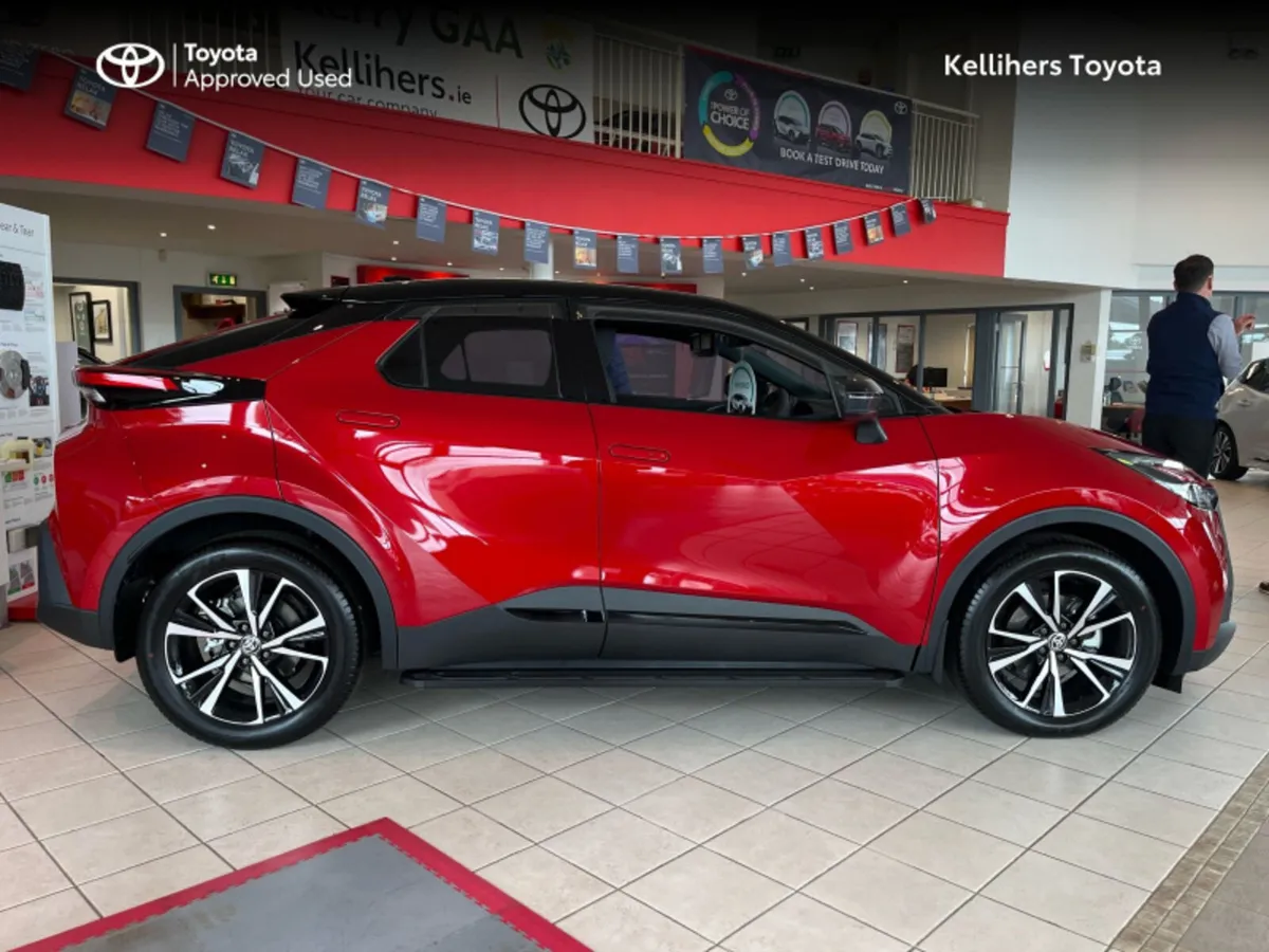 Toyota C-HR HYBRID ELECTRIC SPORT + - Image 3