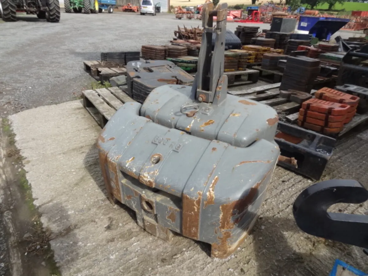 Agco Weight 1450kg 3 Point linkage Carrier - Image 1