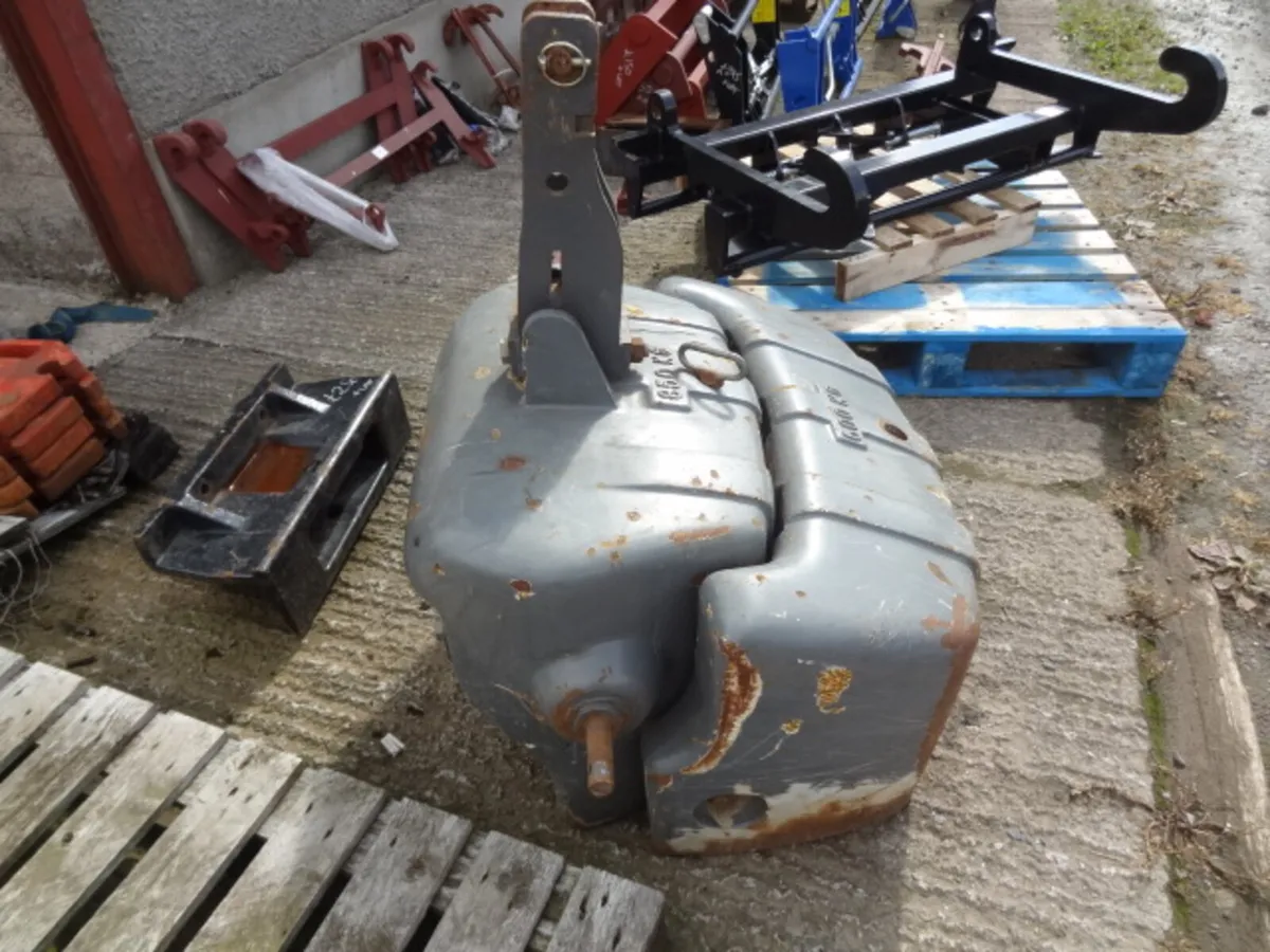 Agco Weight 1450kg 3 Point linkage Carrier - Image 4