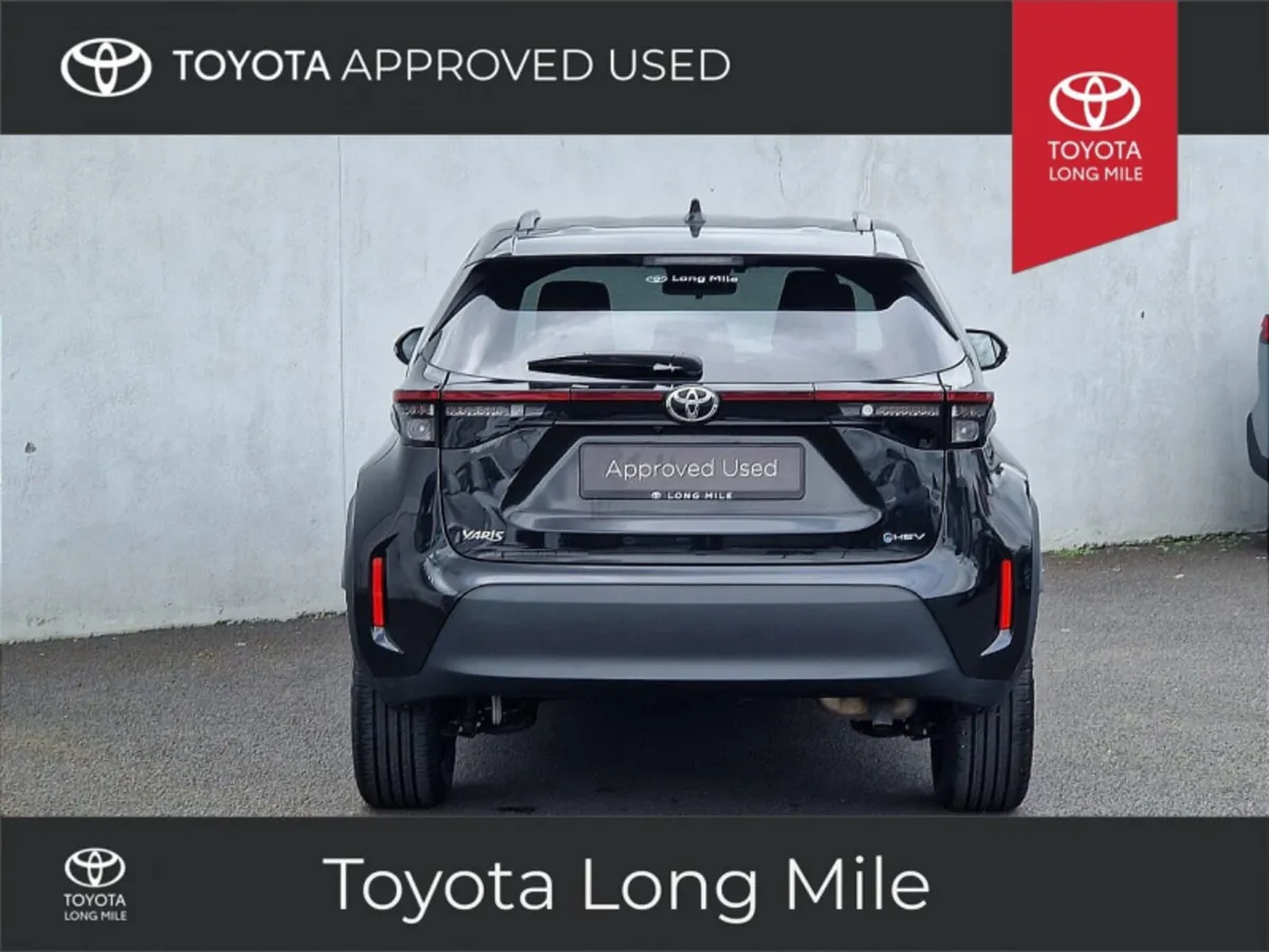 Toyota Yaris Cross 1.5 Hybrid Luna Sport Monotone - Image 4