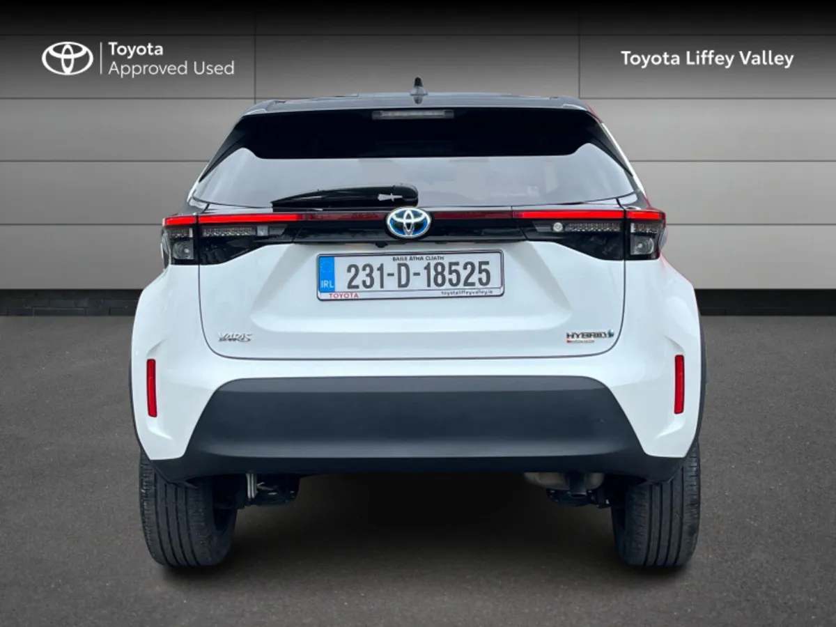 Toyota Yaris YARIS CROSS LUNA SPORT BI-TONE - Image 4