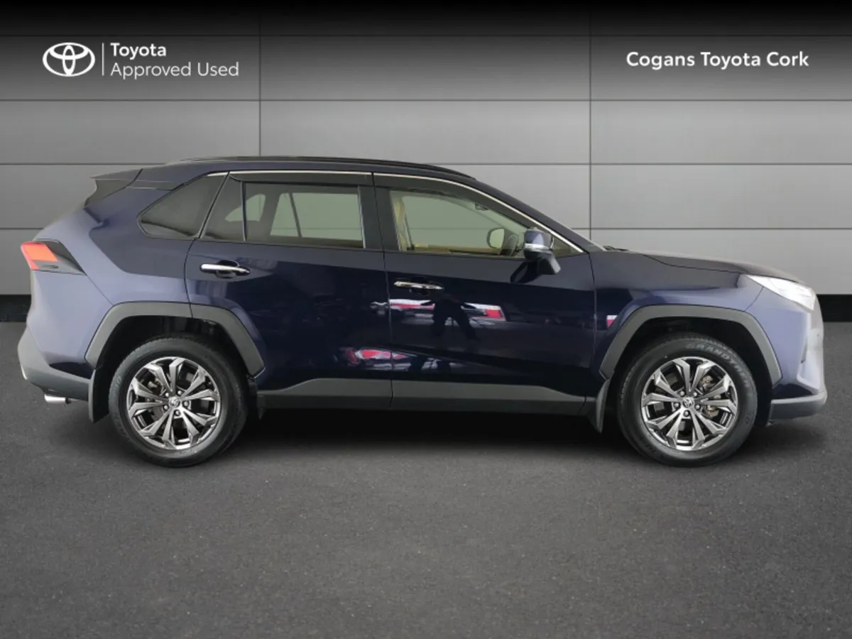 Toyota RAV4 RAV4 HYBRID PLATINUM FWD - Image 3