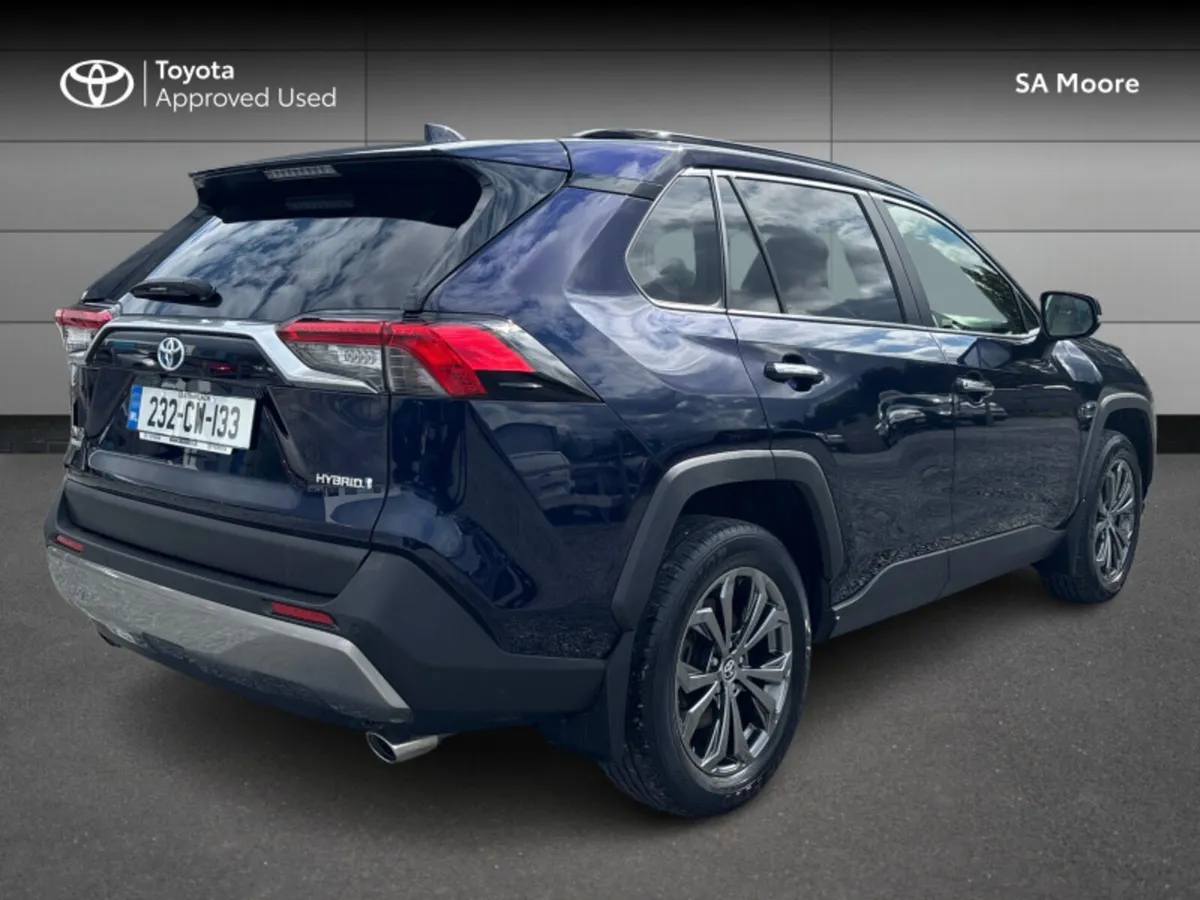 Toyota RAV4 RAV4 HYBRID PLATINUM FWD 4DR A - Image 2