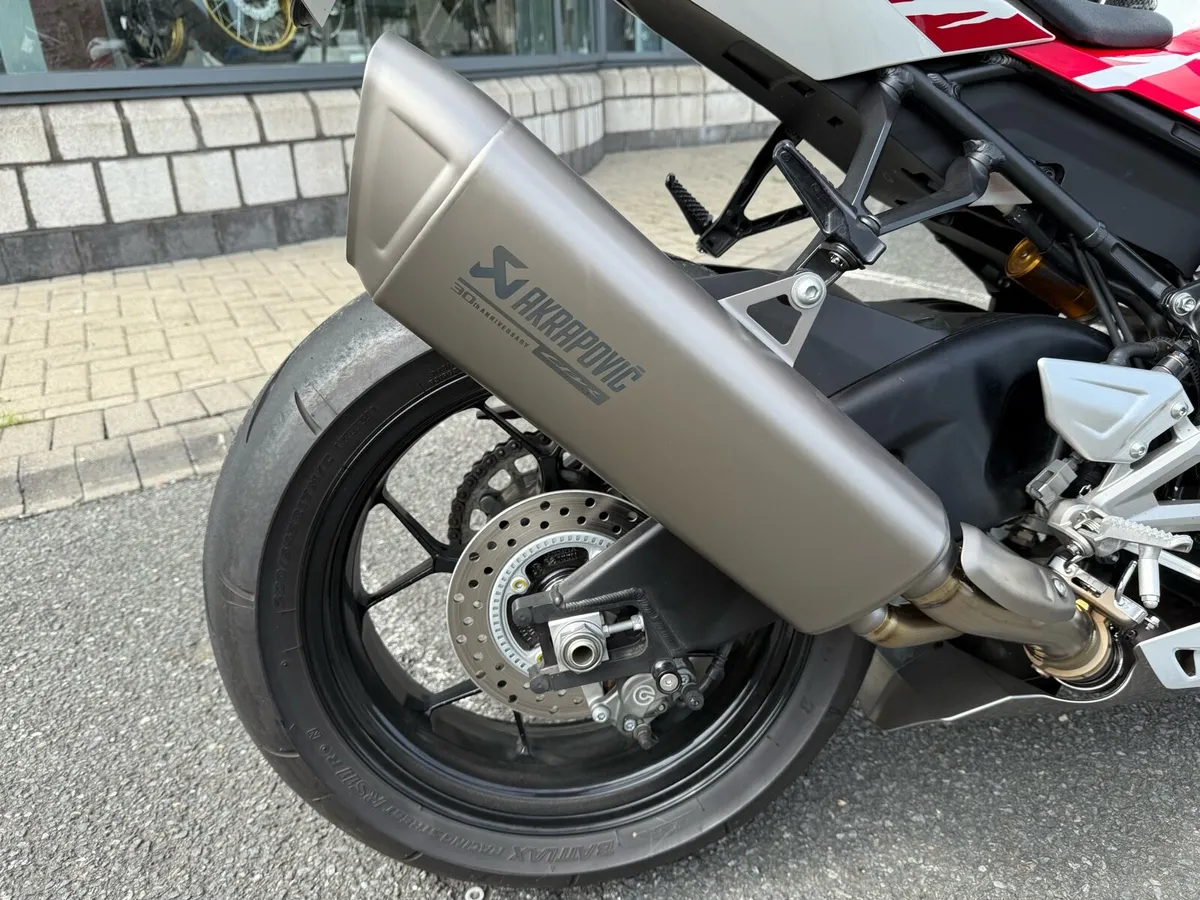 2022 Honda CBR1000RR SP 30th Anniversary - Image 4