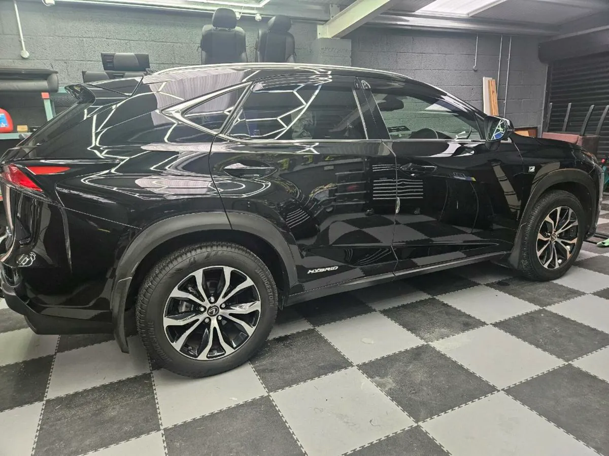 Lexus NX300H F Sport - Image 4