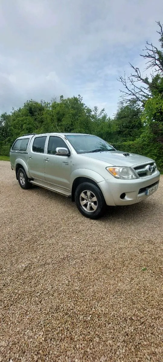 Toyota Hilux - Image 3