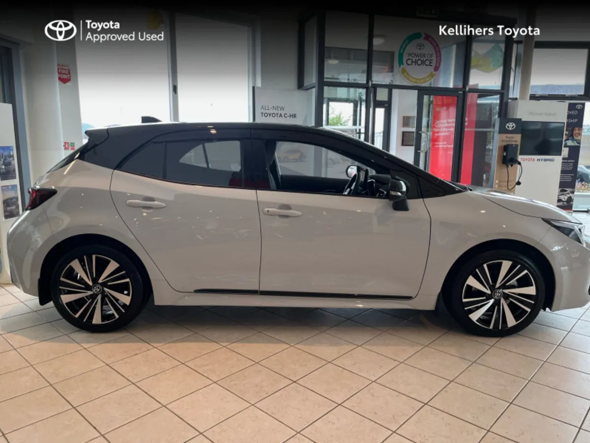 Toyota Corolla HYBRID ELECTRIC LUNA SPORT - Image 3