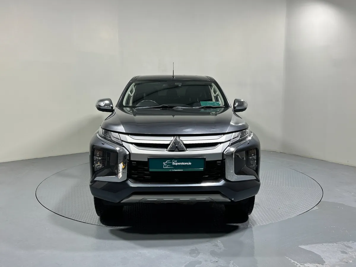 Mitsubishi L200 Barbarian X 2.3 Automatic 201 - Image 3