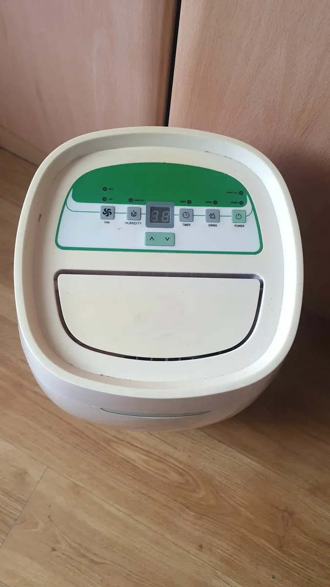 electriQ 16 litre Low Energy Dehumidifier - Image 1