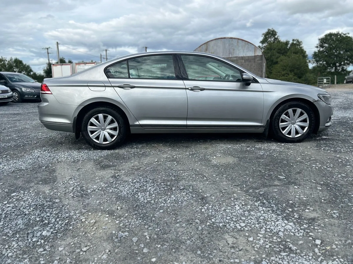 2015 Passat 1.6 diesel - Image 1