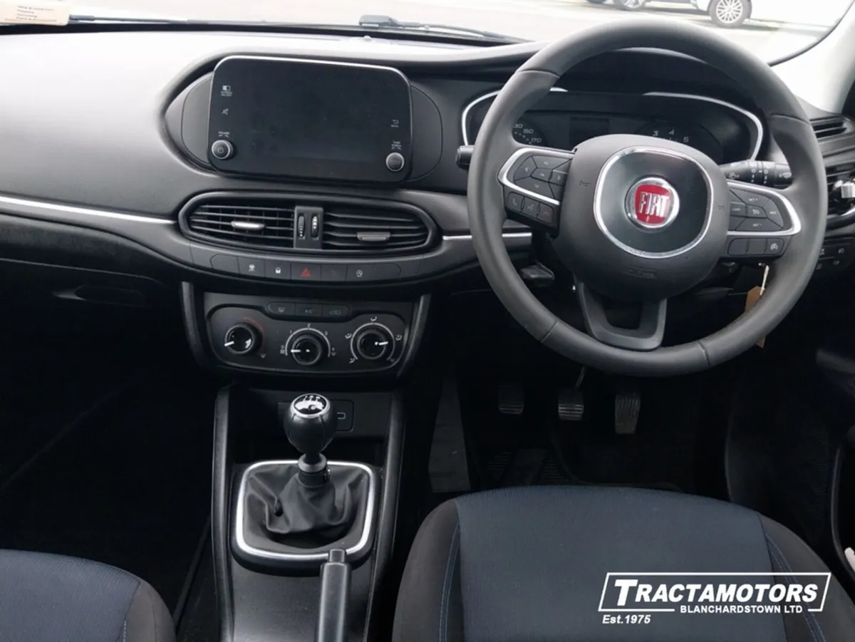 Fiat Tipo MIRROR 1.4 95BHP 7DR - Image 2