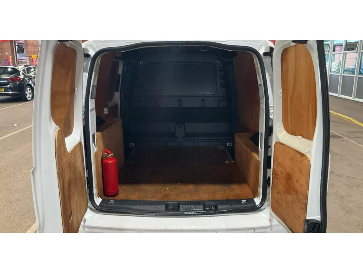 Volkswagen Caddy C20 COMMERCIAL + TDI PLUS - Image 2