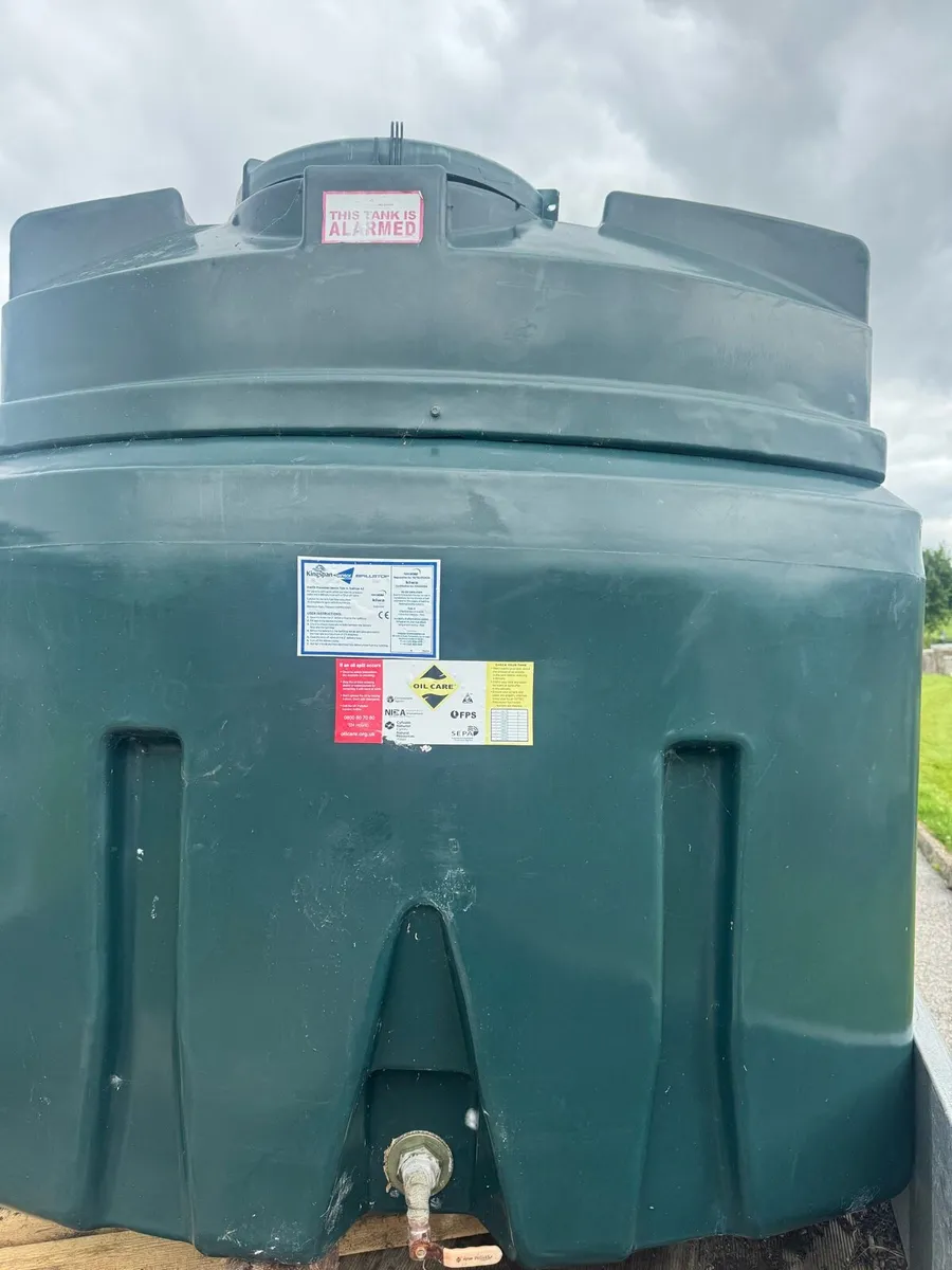 Oil tank - Image 2