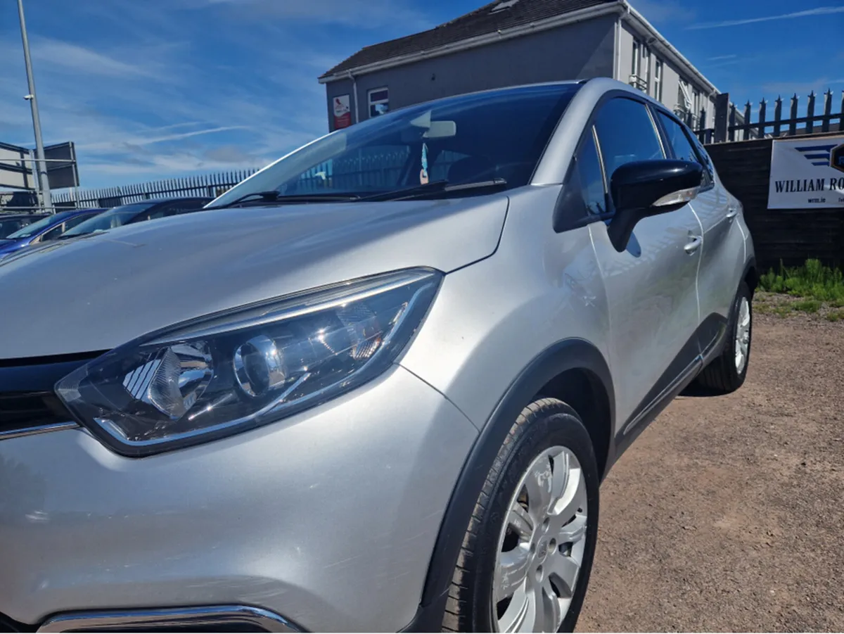 Renault Captur LIFE 1.5 DCI 90 4DR - Image 3