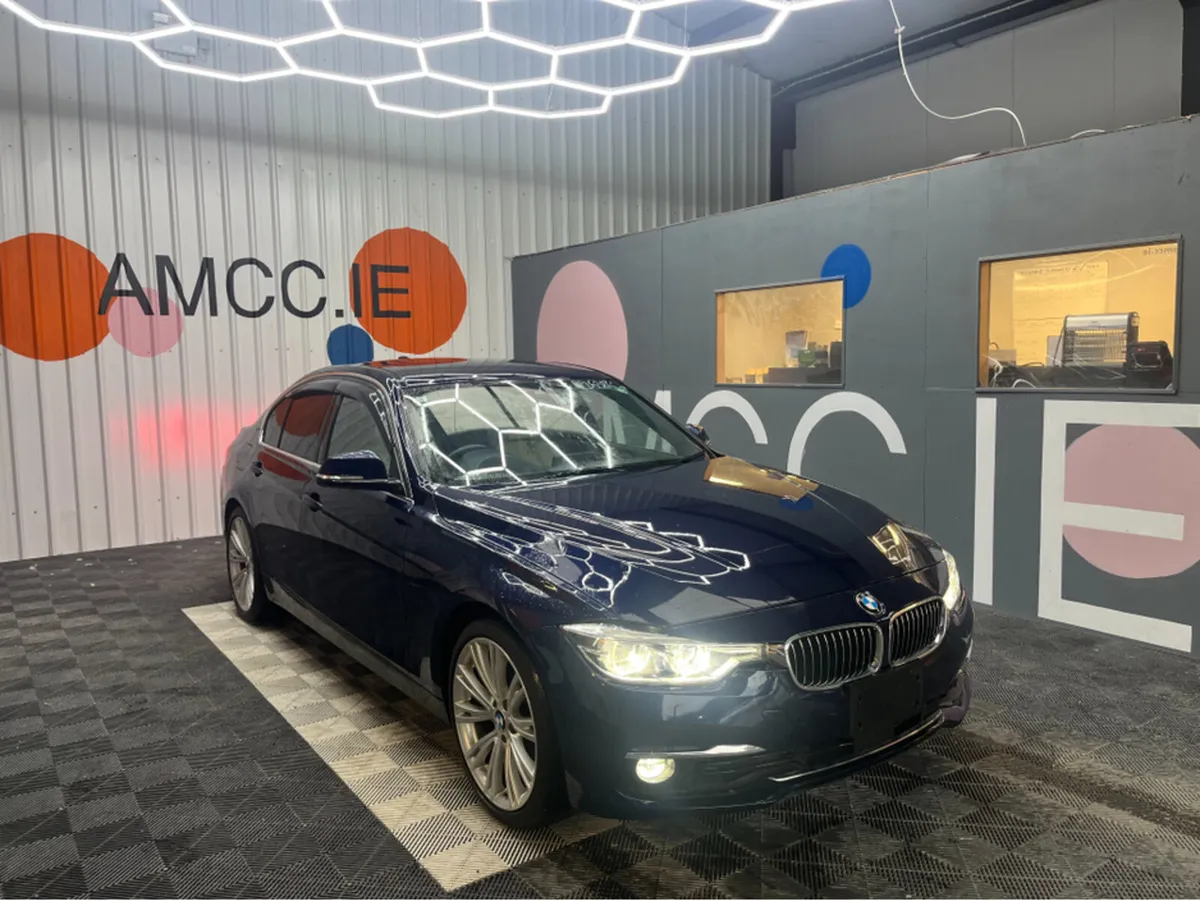 BMW 3-Series 330E CELEB RE-SHON EDITION / 36K kms - Image 1