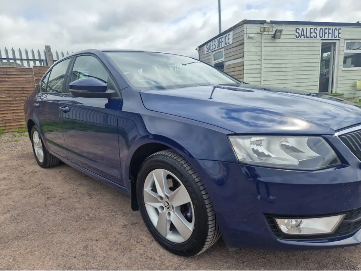 Skoda Octavia AMBITION 1.6 TDI 105HP 4DR - Image 2