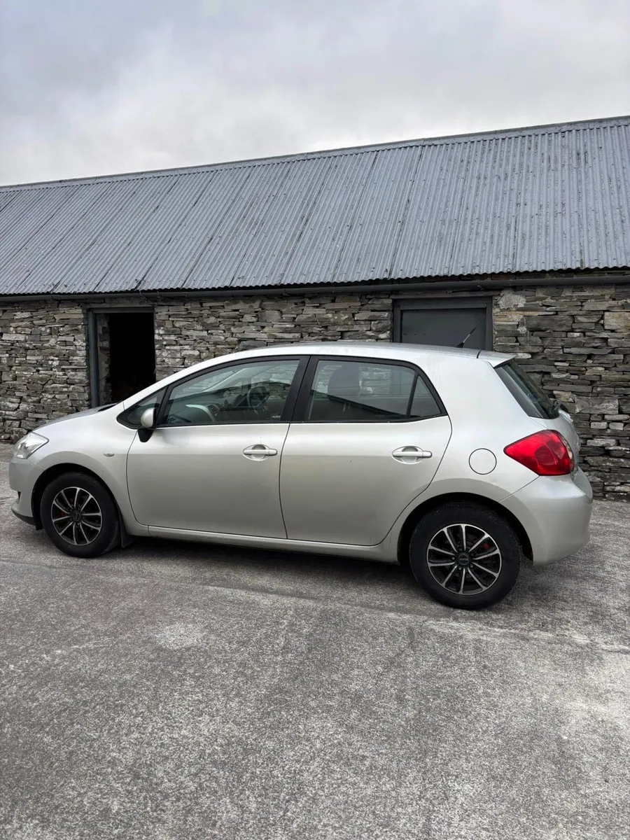 Car - Image 1