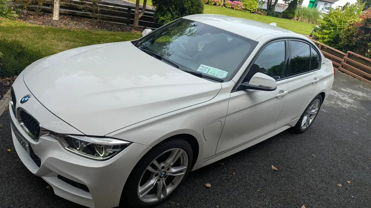 BMW 3-Series 2016 - Image 1