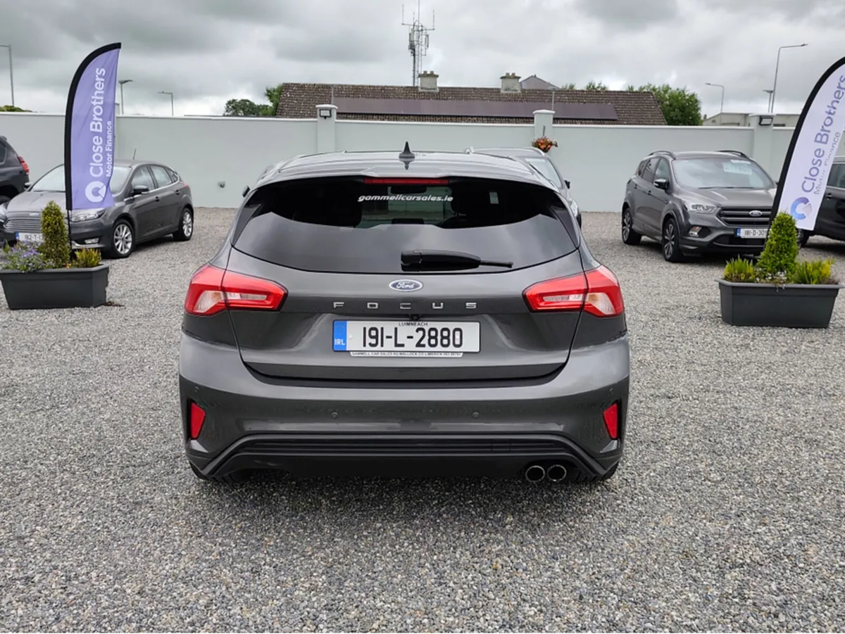 Ford Focus ST-LINE 1.0 ECOBOOST 125 125PS 4DR - Image 3