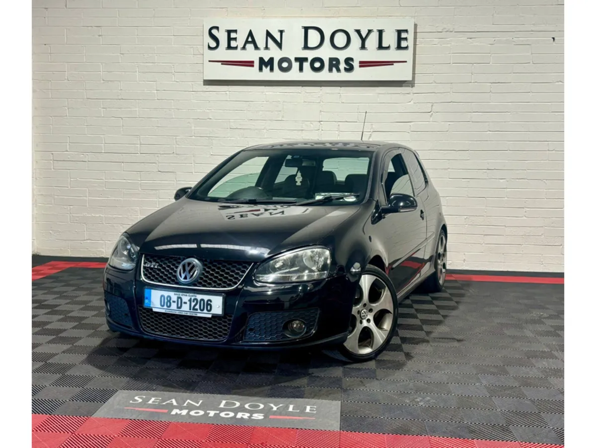 Volkswagen Golf 2.0 GTI 3DR 200BHP - Image 2