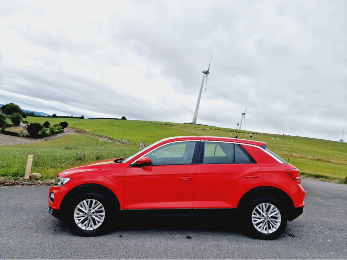 Volkswagen T-Roc 1.0 TSI MANUAL 6SPEED FWD 115HP 5 - Image 2