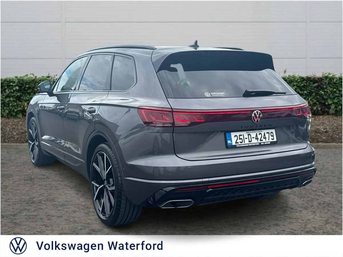 Touareg R-Line  *Black Pack* Commercial (Plus VAT) - Image 4