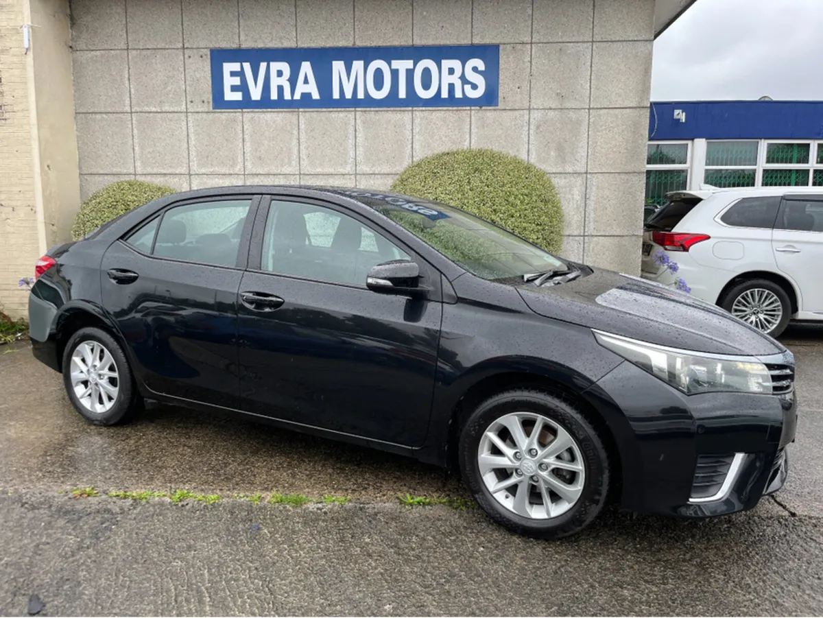 Toyota Corolla AURA 1.3 PETROL //TOYOTA SERVICE HI - Image 3