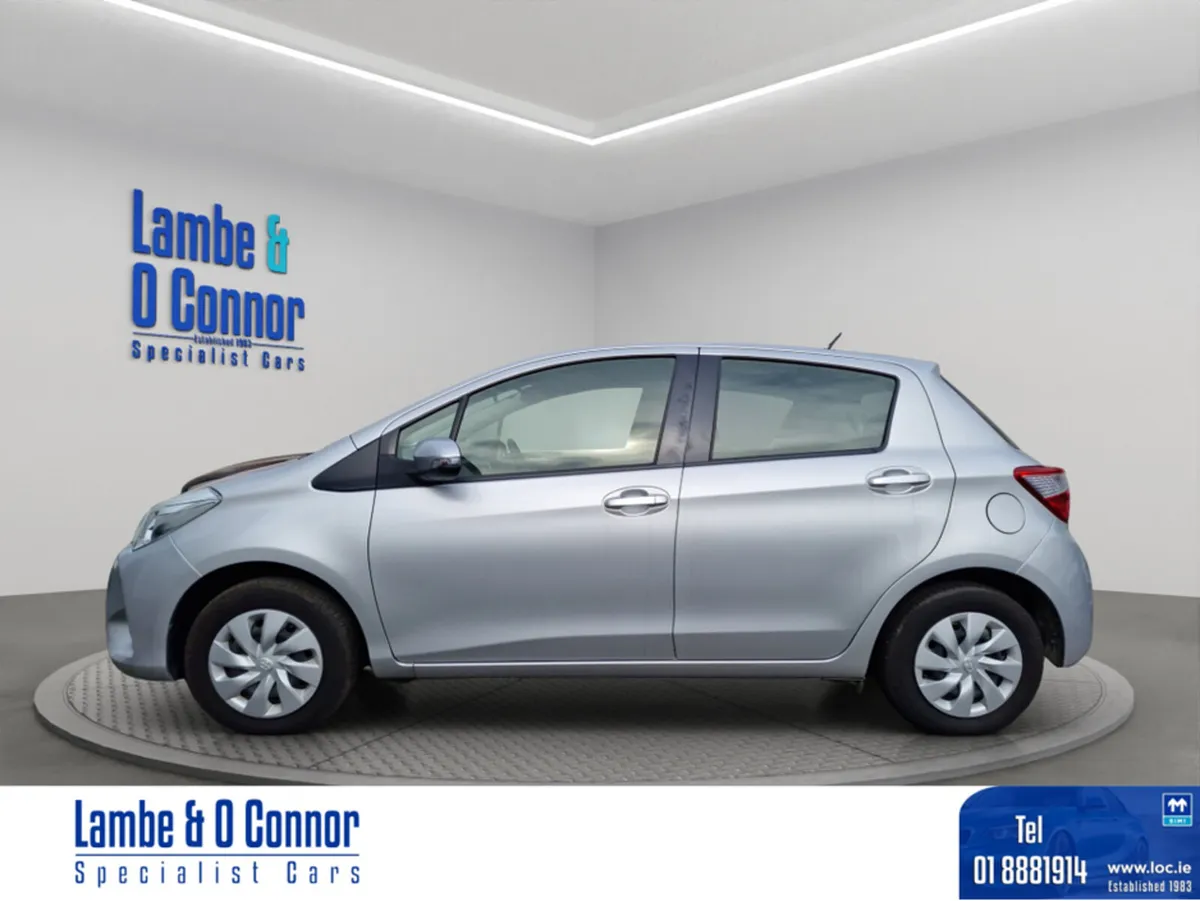 Toyota Vitz 1.0 AUTOMATIC *** SILVER MET *** VERY - Image 2