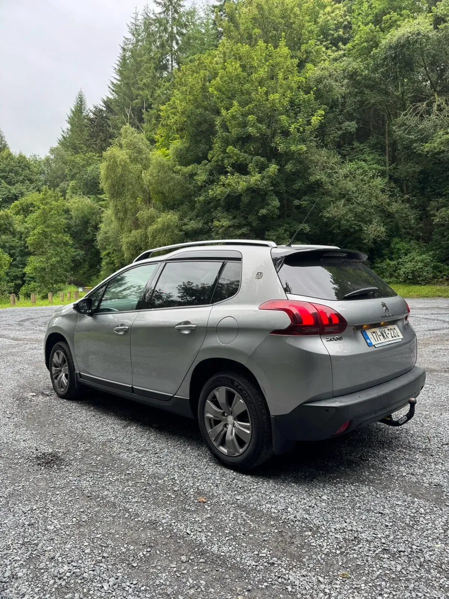 Peugeot 2008 1.2l petrol 2017 - Image 3