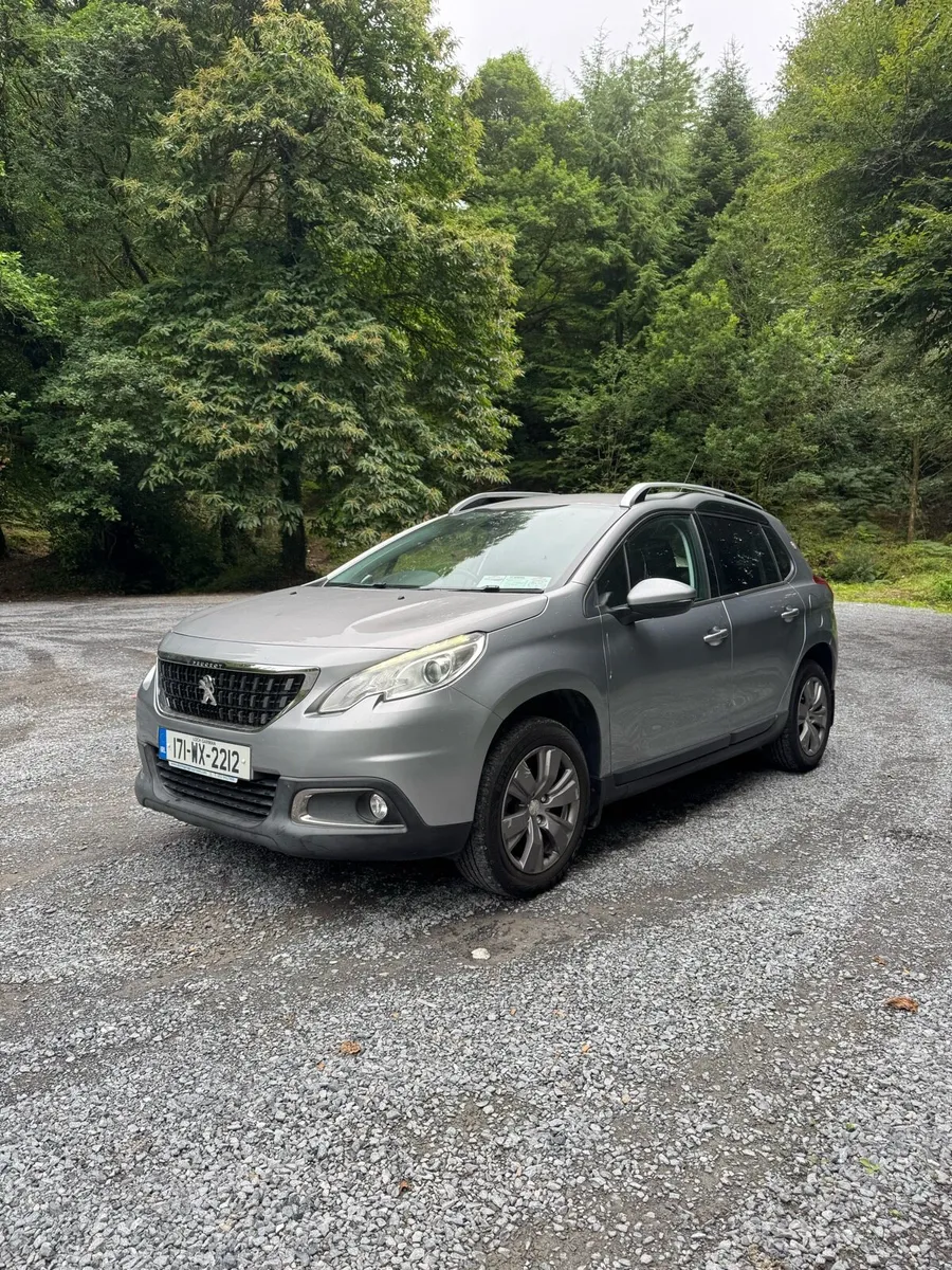Peugeot 2008 1.2l petrol 2017 - Image 4