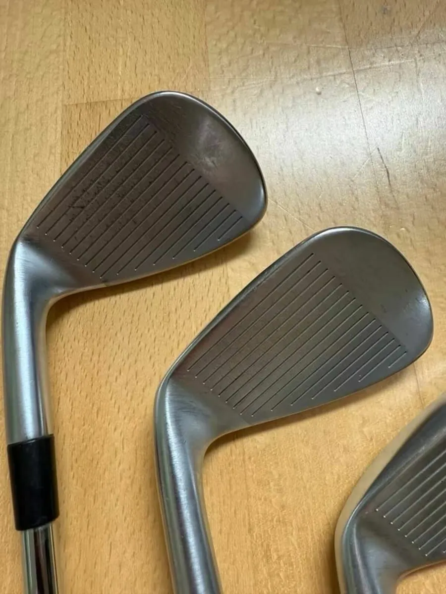 TaylorMade P-790 Tungsten 4-PW Golf Pride KBS Tour - Image 4