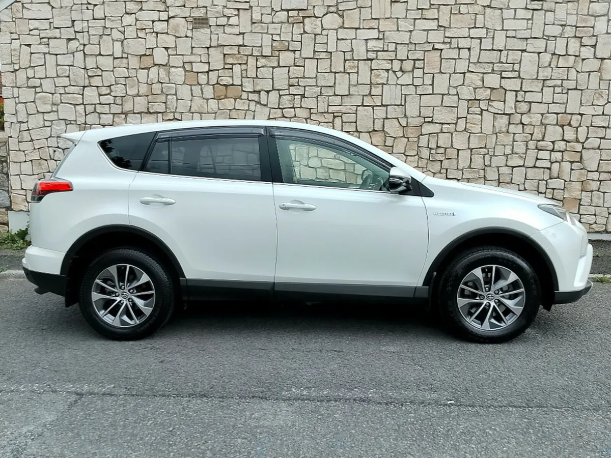 Toyota RAV4 RAV4 2.5 VVTI Hybrid Business ED. Plus - Image 3